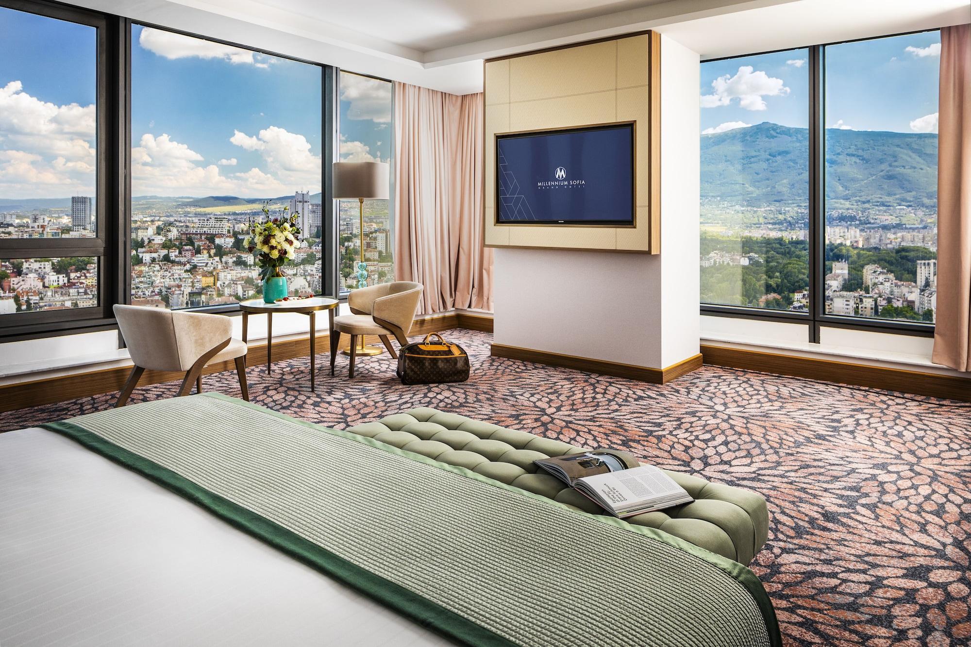 Grand Hotel Millennium โซเฟีย ภายนอก รูปภาพ A suite at the hotel