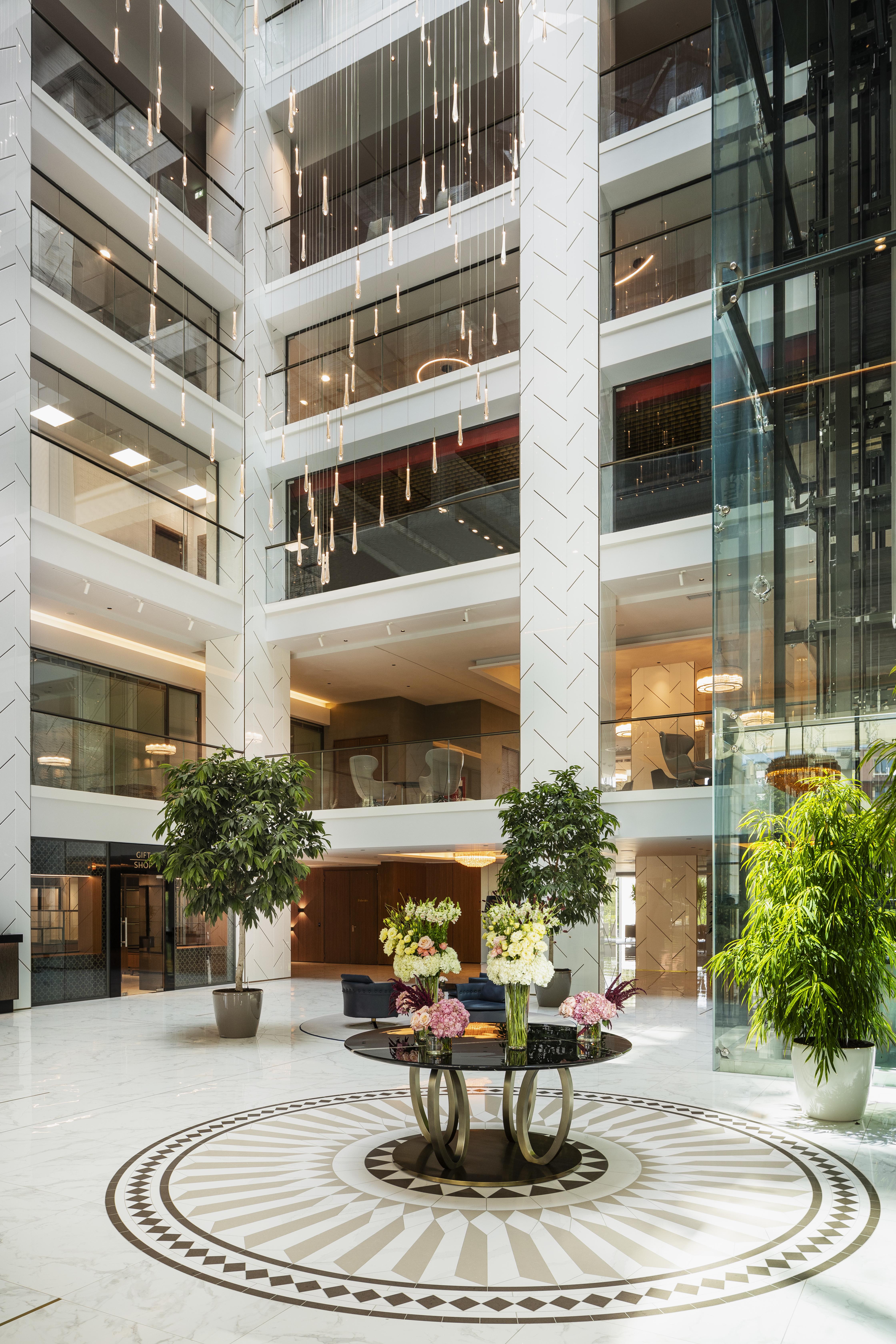 Grand Hotel Millennium โซเฟีย ภายนอก รูปภาพ The interior of the hotel